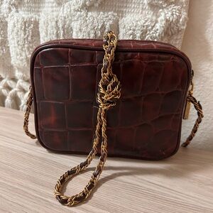 Vintage Chic Croc-Embossed Ann Taylor Crossbody Bag in Rich Brown